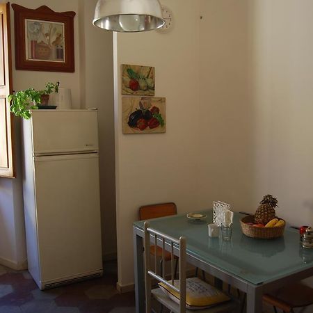Bed and Breakfast Su Al Celio - Colosseo Рим Экстерьер фото