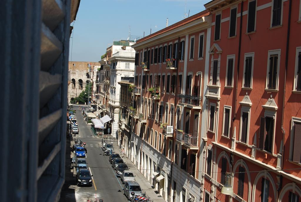Bed and Breakfast Su Al Celio - Colosseo Рим Номер фото